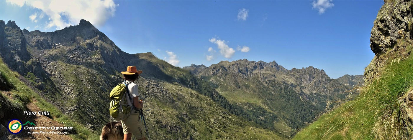 38 Al Passo del Forcellino (2050 m) con vista verso la Cima di Pescegallo (2243 m).jpg